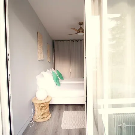 Mon A Gerland Ii Apartament